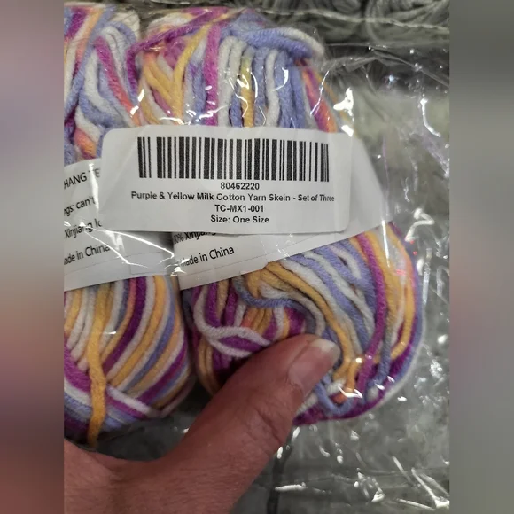 6 Skeins of Milk Cotton Yarn : 3 skeins Grey and 3 skeins purple yellow pink - Picture 5 of 8